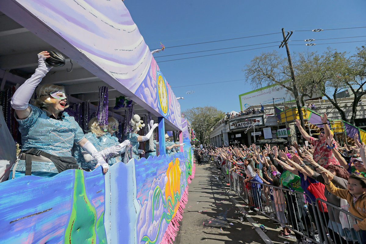 Krewe of Iris 2017 rolls in New Orleans: See Mardi Gras parade photos